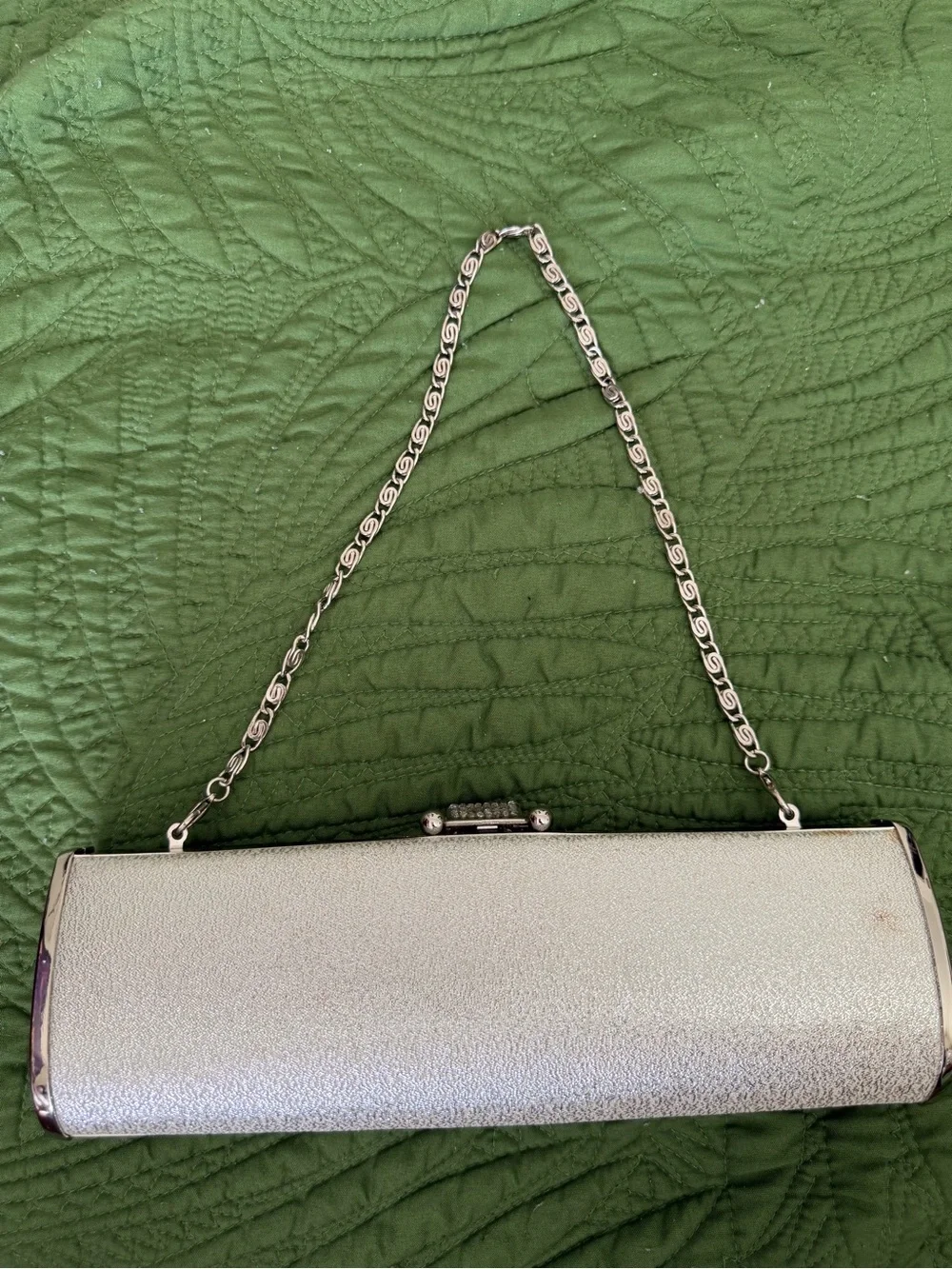 Lovely N.Y chic silver